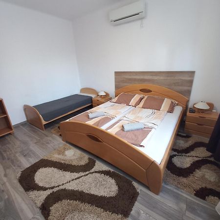 Aquatherma Apartman Sarospatak Exterior photo