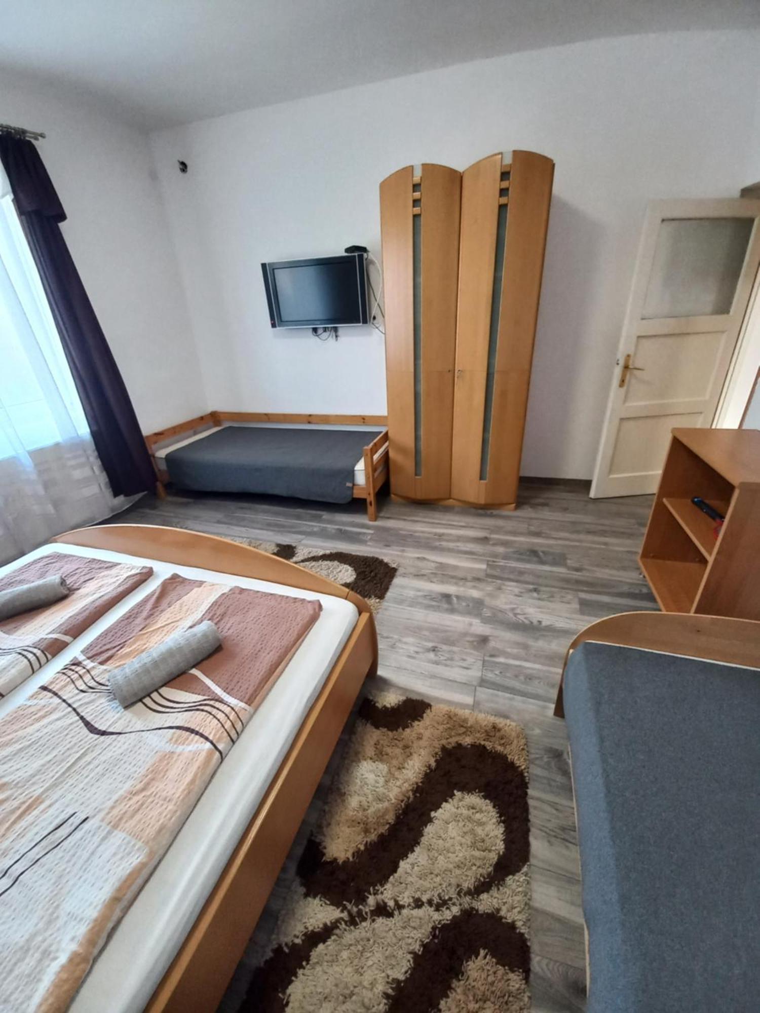 Aquatherma Apartman Sarospatak Exterior photo
