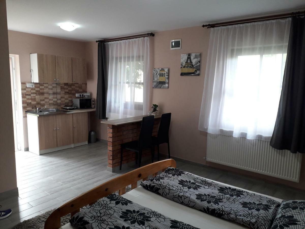 Aquatherma Apartman Sarospatak Exterior photo