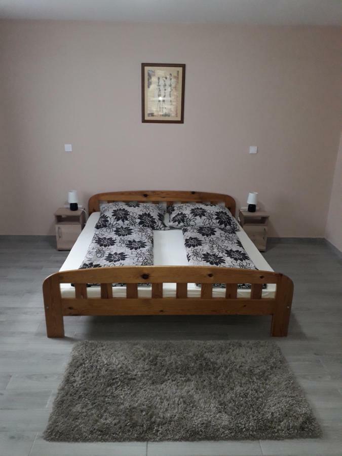 Aquatherma Apartman Sarospatak Exterior photo